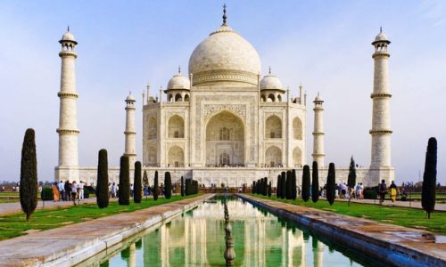 Ấn độ: Người đàn ông yêu vợ đến mức chi 260.000 đô la ‘nhái’ cả Taj Mahal trứ danh thế giới để tặng vợ
